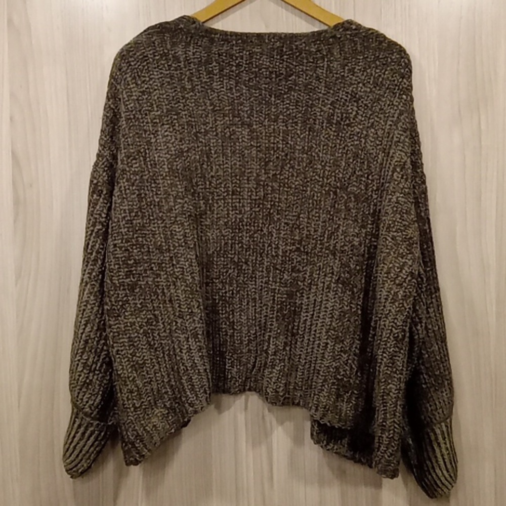 57. NWT Allison Joy Olive Small Oversized Cardigan - Picture 3 of 3